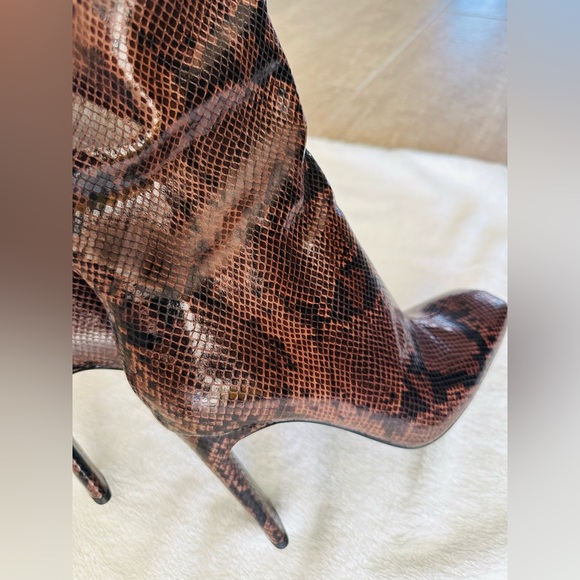 Zara | Gorgeous Leather Animal Print Boots - Picture 12 of 15